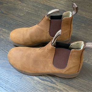 Ankle Blundstones — 5.5